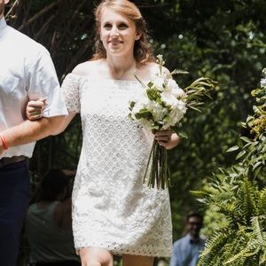 White lace off the should dress